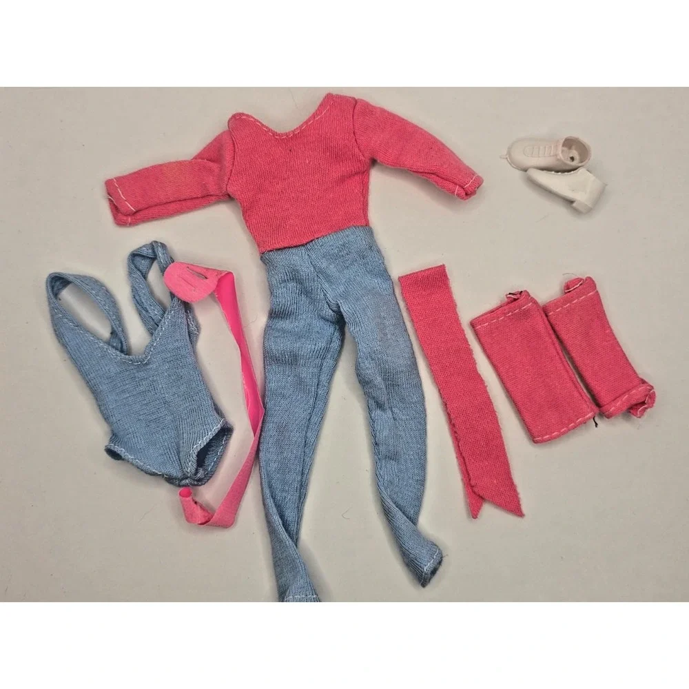 Vintage Julie Fashion Doll Clone Clothes Pink And Blue Workout Set BB15-25